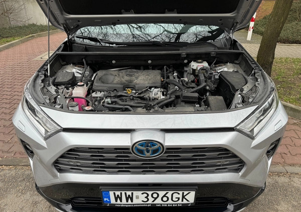 Toyota RAV4 cena 126900 przebieg: 131700, rok produkcji 2021 z Mława małe 79